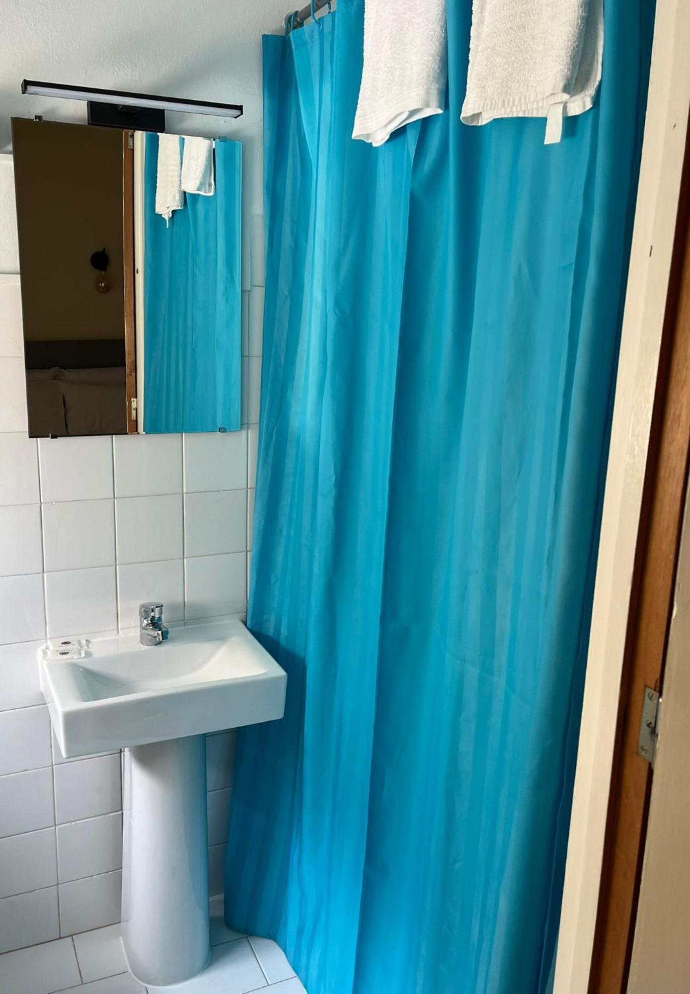 Bed and Breakfast Romeu Quarteira Zewnętrze zdjęcie