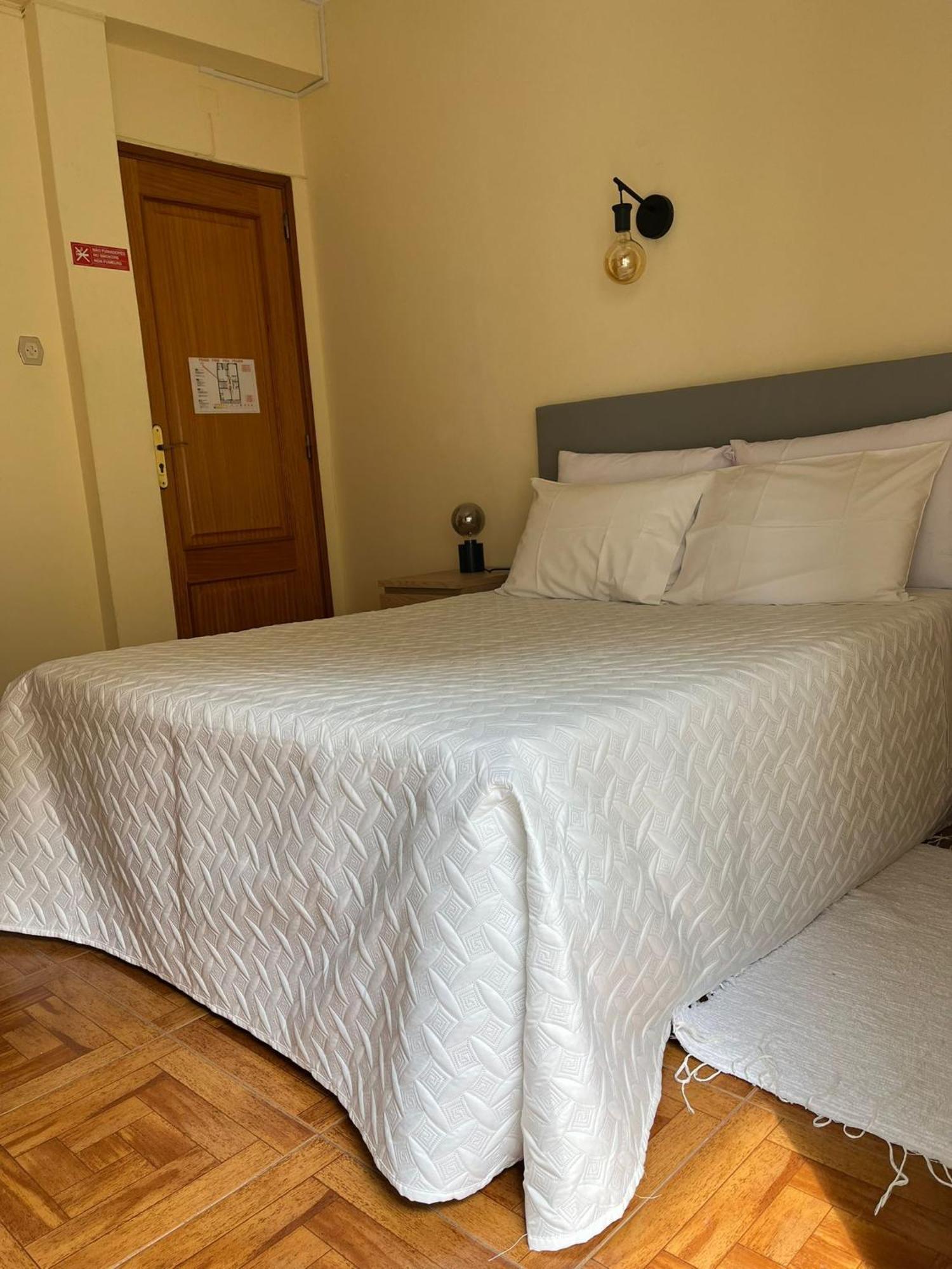 Bed and Breakfast Romeu Quarteira Zewnętrze zdjęcie