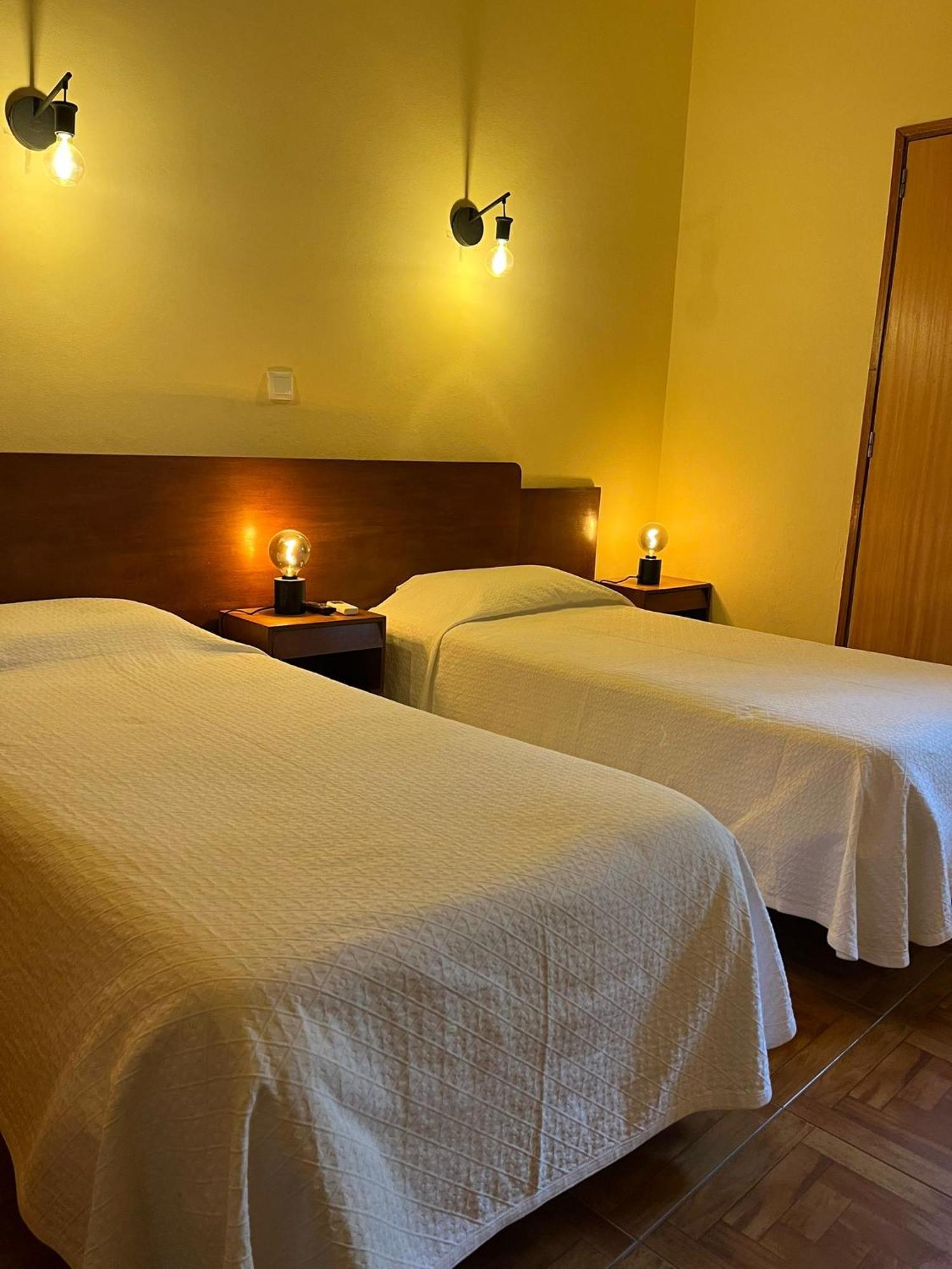 Bed and Breakfast Romeu Quarteira Zewnętrze zdjęcie